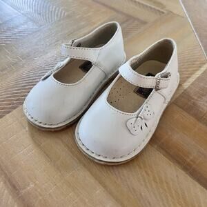 L'amour White Leather Toddler Girl Shoes Sz 6